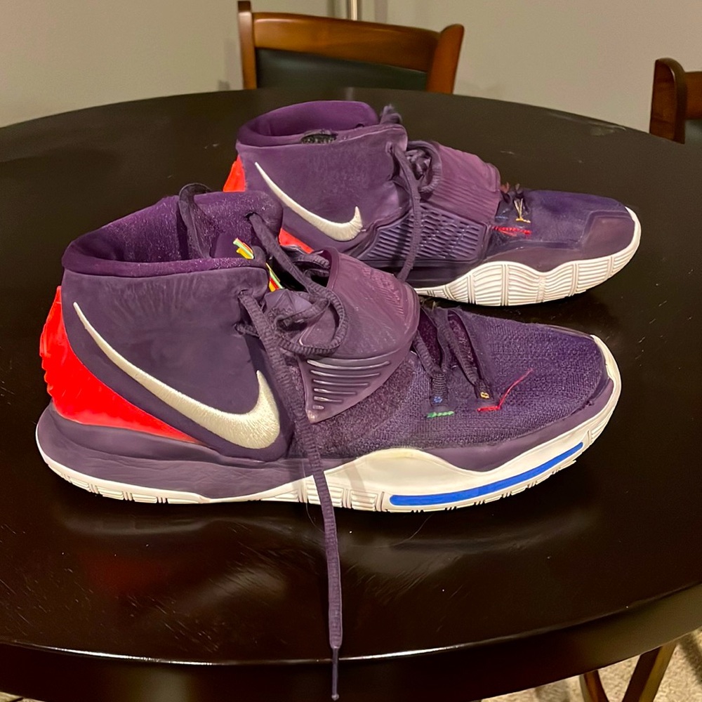 Nike Kyries